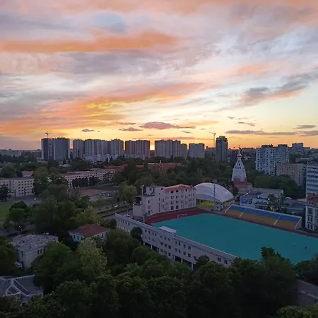 1-кімнатна квартира-студия, фонтан, *